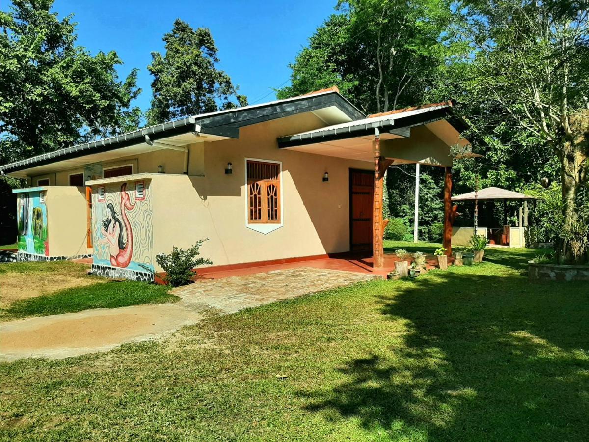 Kande Gedara Resort Monaragala Exteriör bild